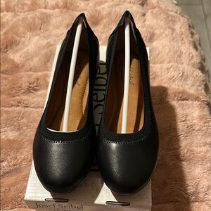 Josef Seibel Black Pippa 33 Leather Flats with Classic Design